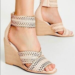 Jeffrey Campbell Besante St Wedge Sandals sz 7.5 NWT